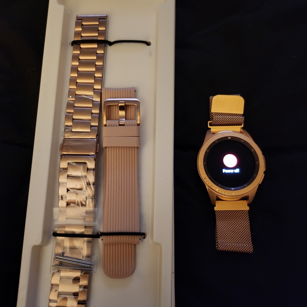Samsung Galaxy 3 watch gold tone